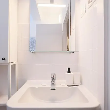 New Tuscolana White - Moderno Monolocale Ρώμη